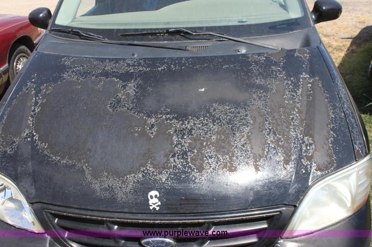 image for item G4569 2000 Ford Windstar LX mini van