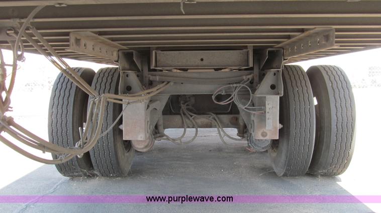 image for item C3573 2004 Great Dane 48' reefer trailer