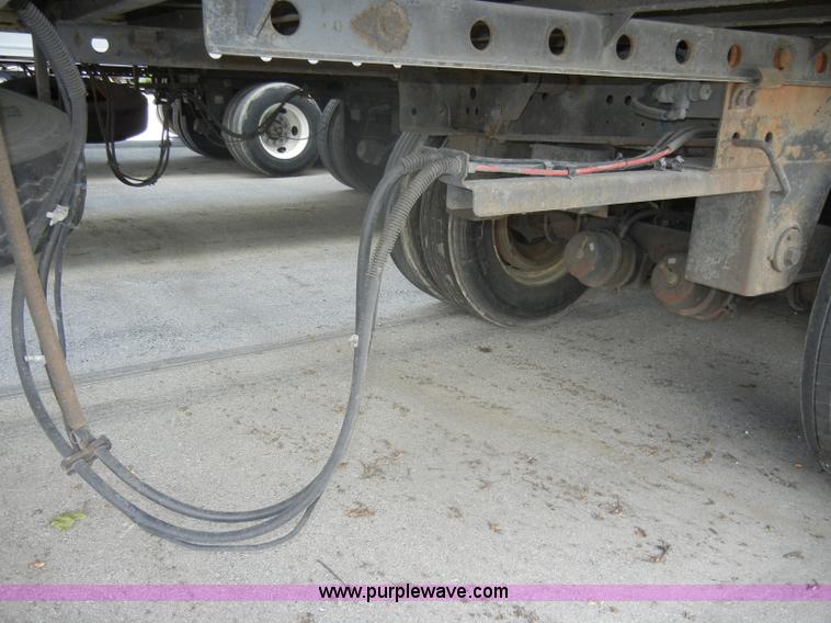 image for item D4148 1997 Utility VS2RA 53' reefer trailer