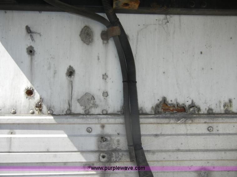 image for item D4148 1997 Utility VS2RA 53' reefer trailer