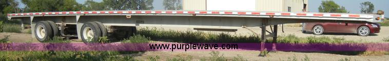 image for item D4277 2001 Ravens 53' flatbed trailer