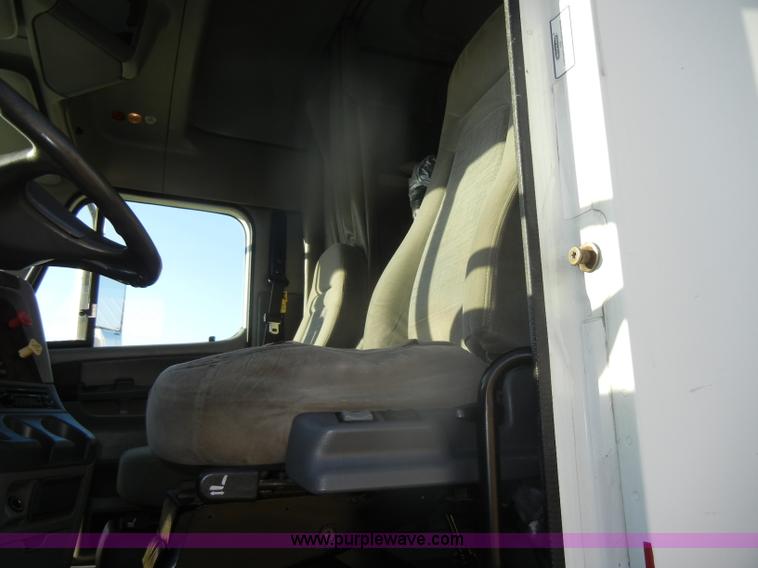 image for item D4824 2004 Freightliner ST120 semi truck