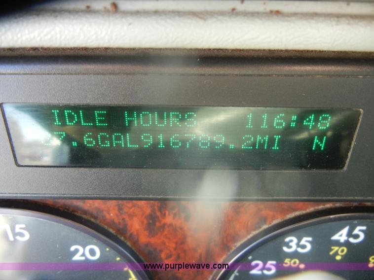 image for item D4824 2004 Freightliner ST120 semi truck