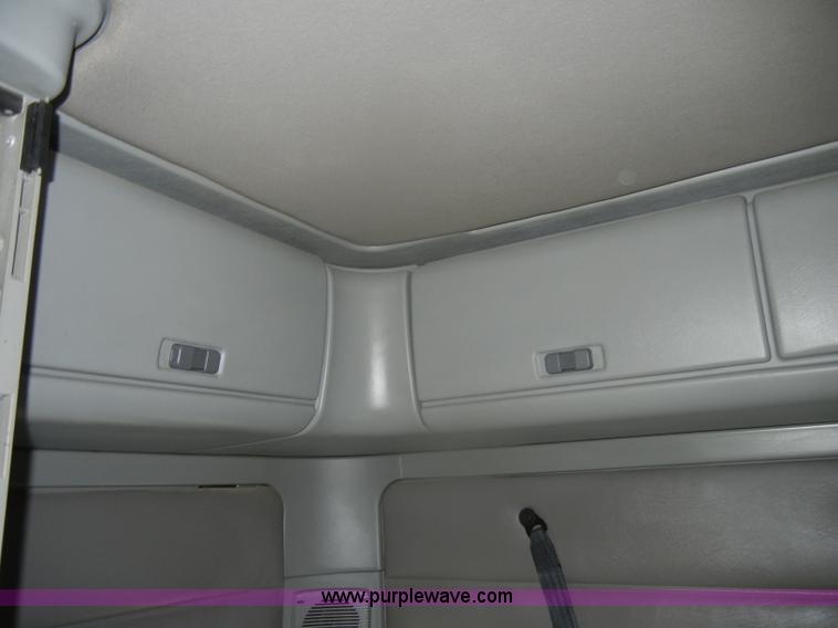 image for item D4824 2004 Freightliner ST120 semi truck