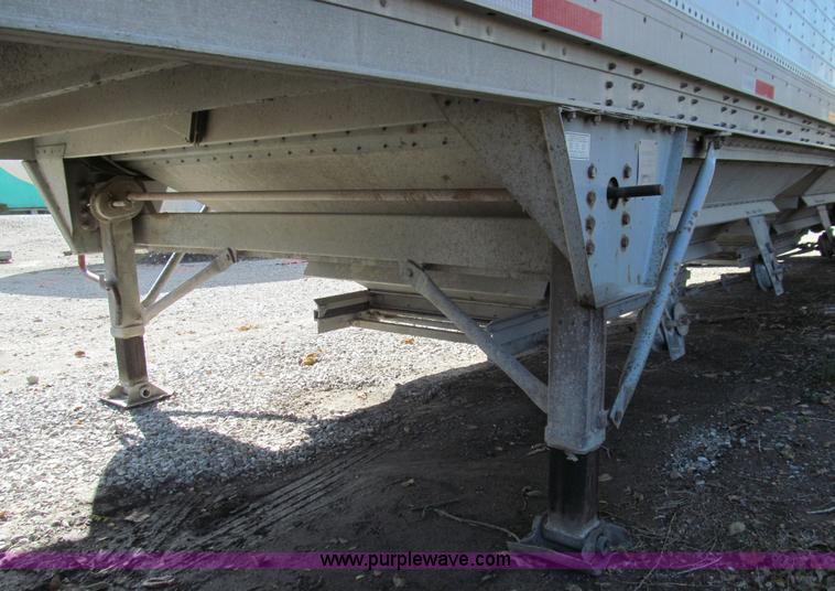 image for item E3539 1989 Wilson Convert-A-Hauler trailer