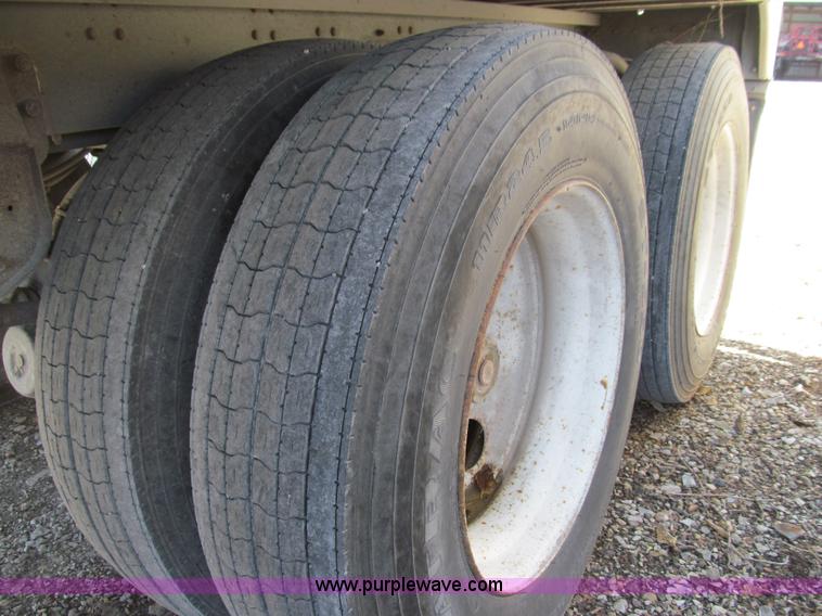 image for item E3539 1989 Wilson Convert-A-Hauler trailer