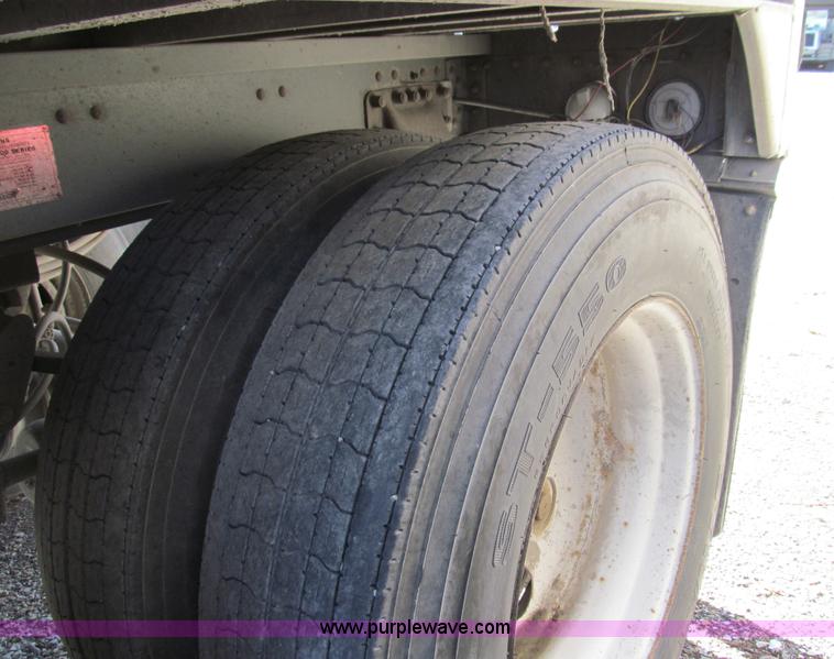 image for item E3539 1989 Wilson Convert-A-Hauler trailer