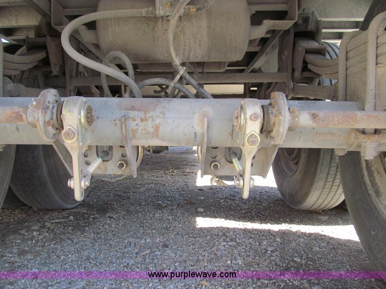 image for item E3539 1989 Wilson Convert-A-Hauler trailer