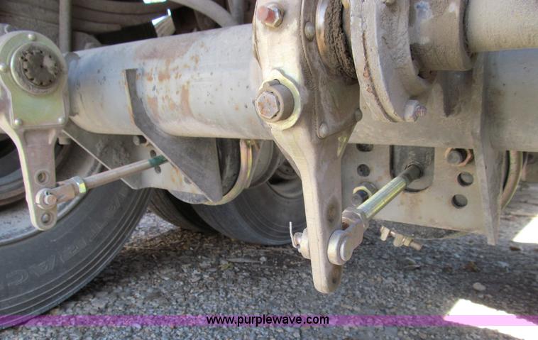 image for item E3539 1989 Wilson Convert-A-Hauler trailer