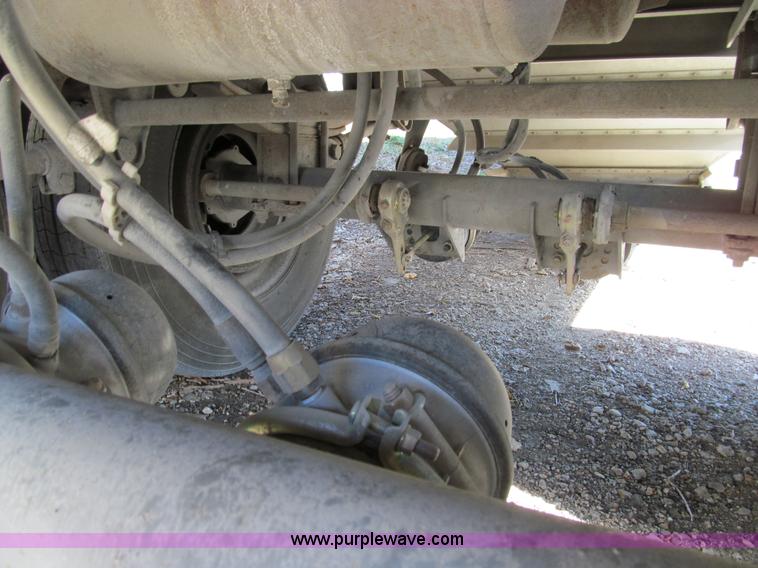 image for item E3539 1989 Wilson Convert-A-Hauler trailer