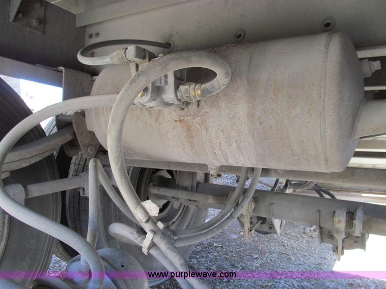 image for item E3539 1989 Wilson Convert-A-Hauler trailer