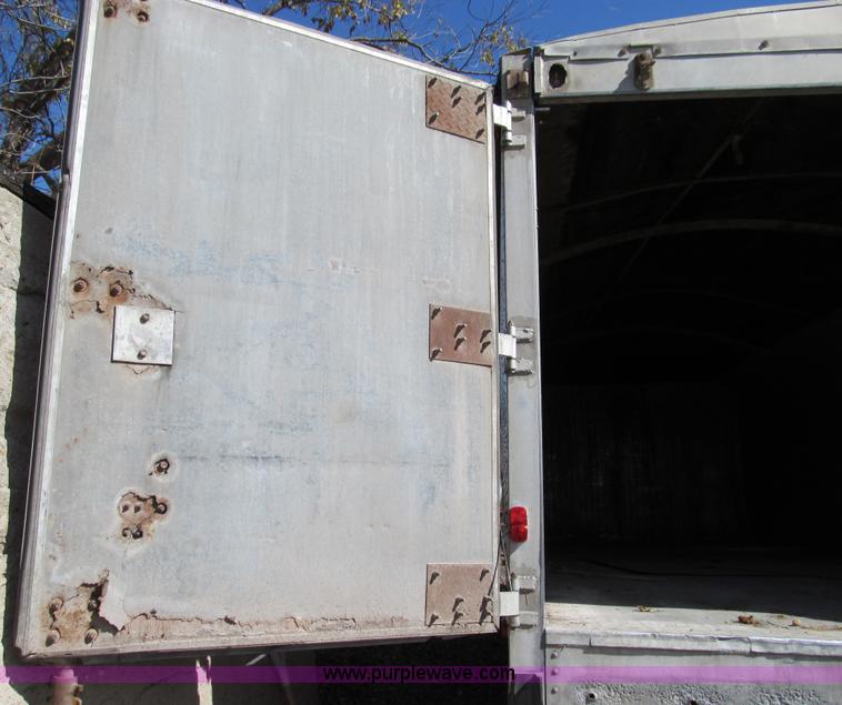 image for item E3539 1989 Wilson Convert-A-Hauler trailer