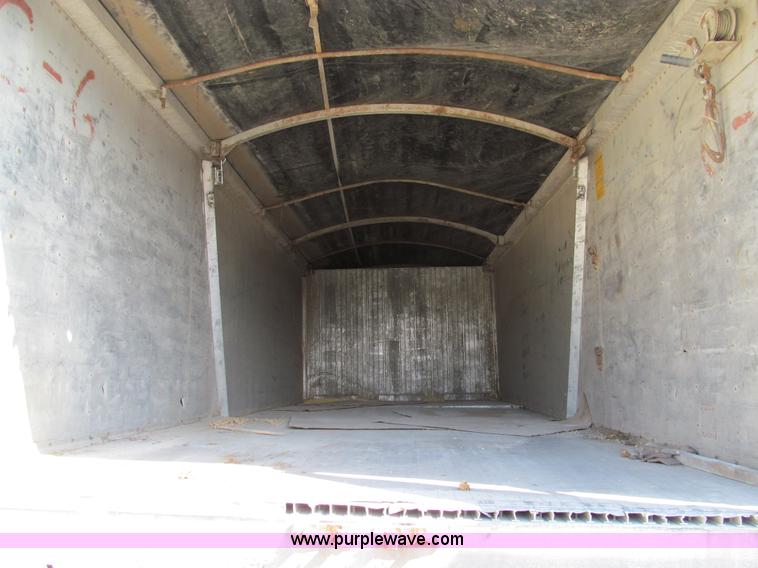 image for item E3539 1989 Wilson Convert-A-Hauler trailer