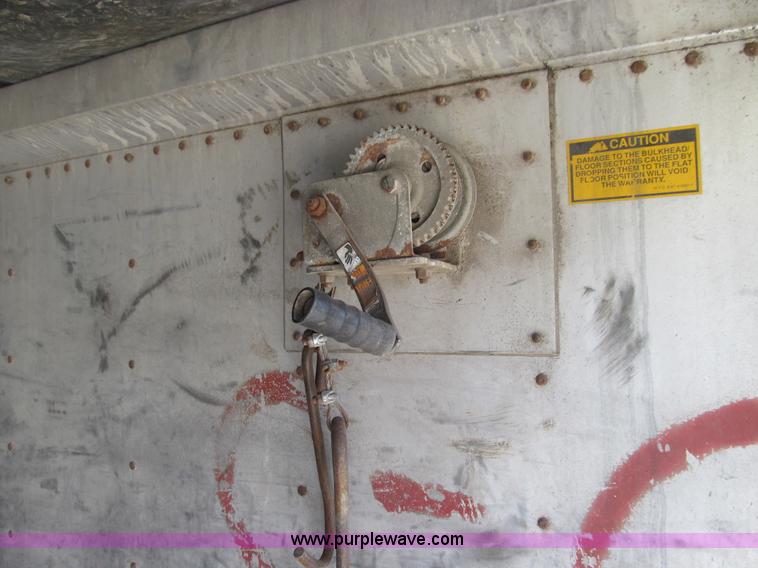 image for item E3539 1989 Wilson Convert-A-Hauler trailer