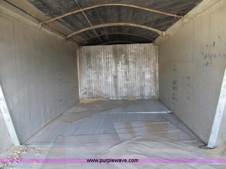 image for item E3539 1989 Wilson Convert-A-Hauler trailer