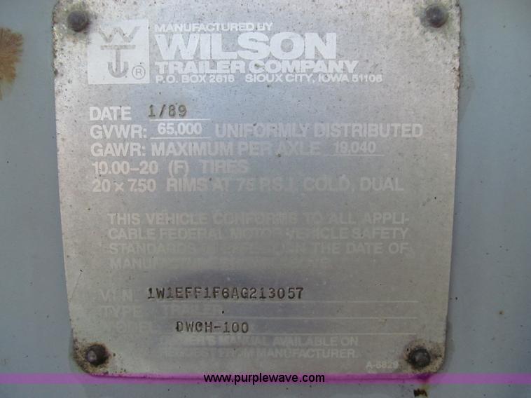 image for item E3539 1989 Wilson Convert-A-Hauler trailer