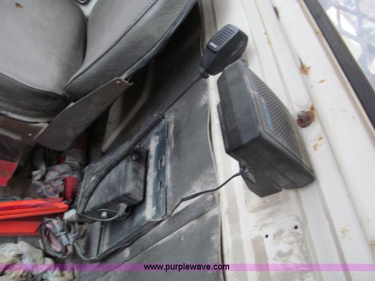 image for item E5638 1974 Ford 8000 winch truck