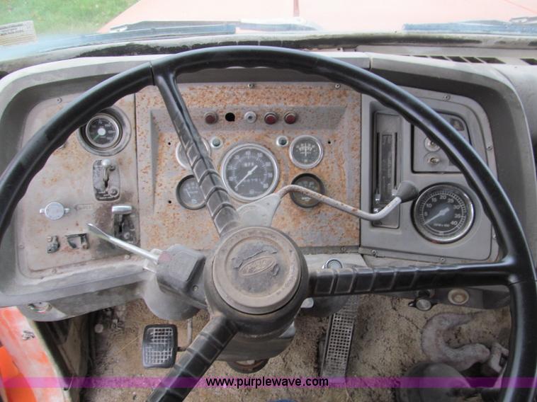 image for item E5638 1974 Ford 8000 winch truck