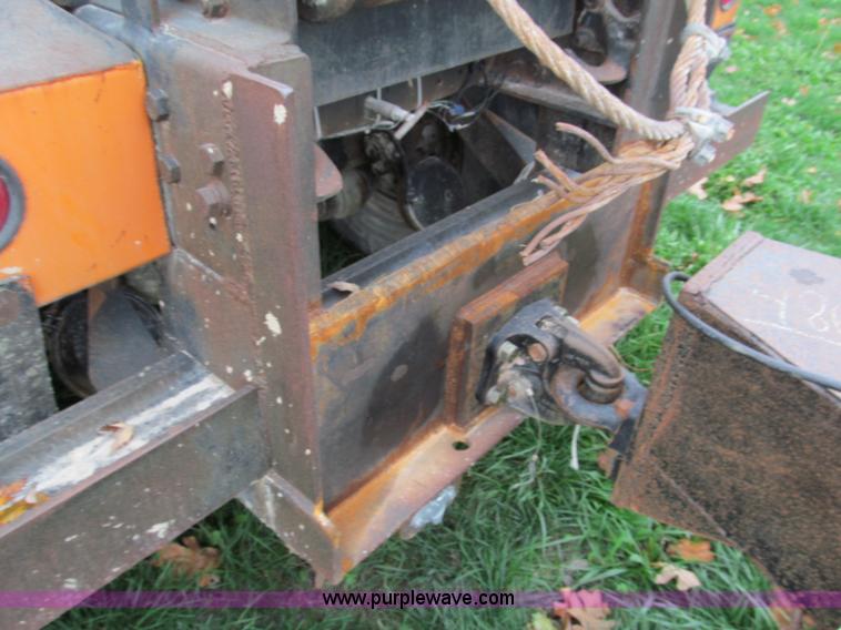 image for item E5638 1974 Ford 8000 winch truck