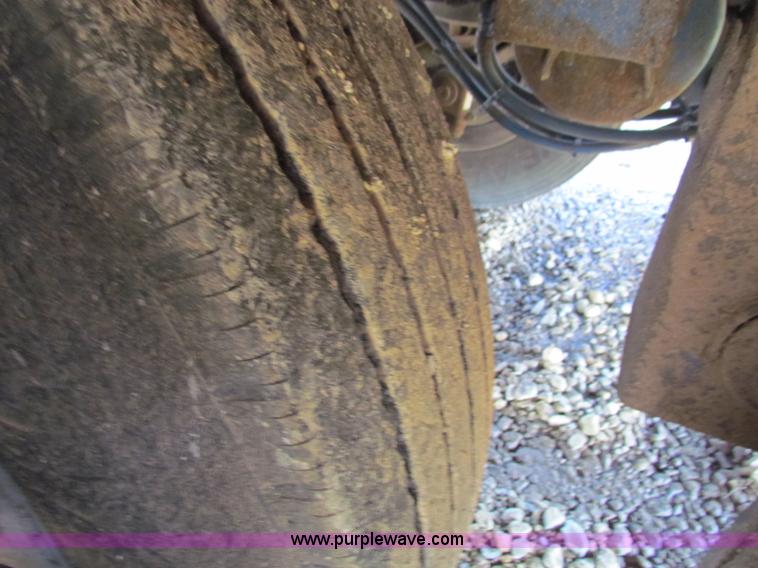 image for item E8140 1996 Great Dane 7311TAL 48' dry van trailer