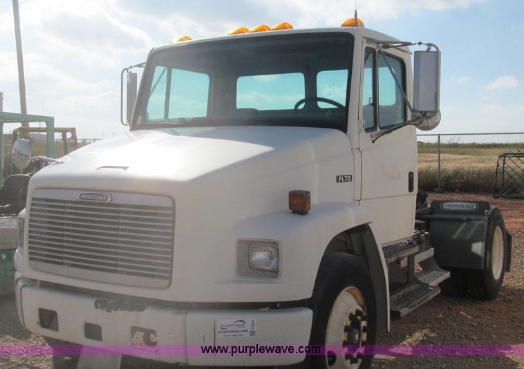 image for item F3054 1997 Freightliner FL70 semi truck