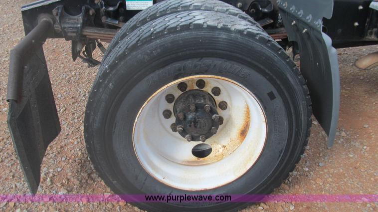 image for item F3054 1997 Freightliner FL70 semi truck