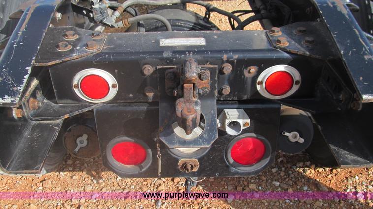 image for item F3054 1997 Freightliner FL70 semi truck