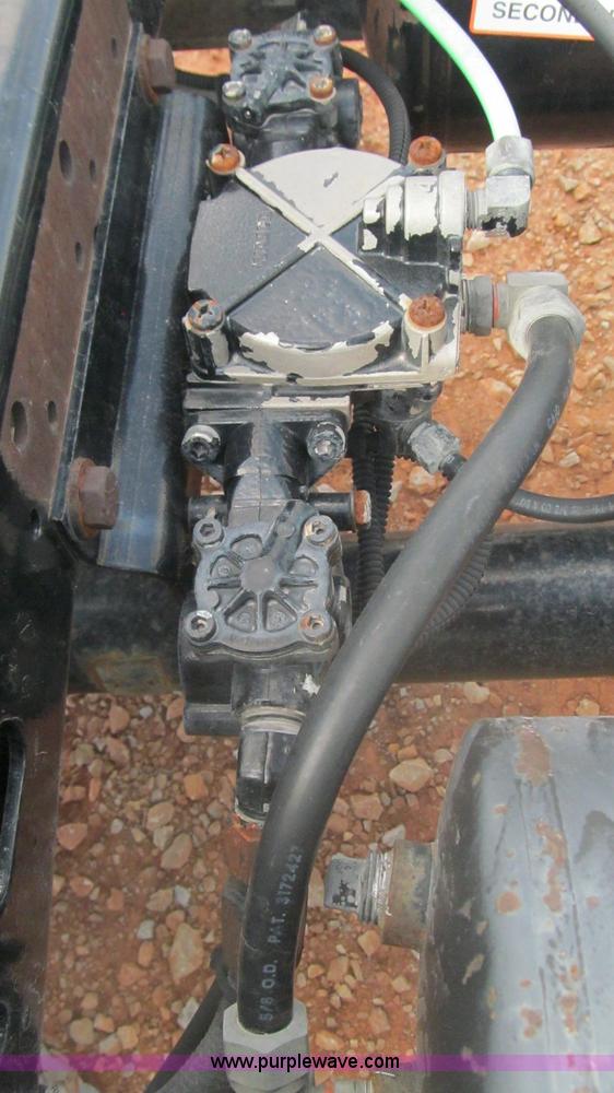 image for item F3054 1997 Freightliner FL70 semi truck