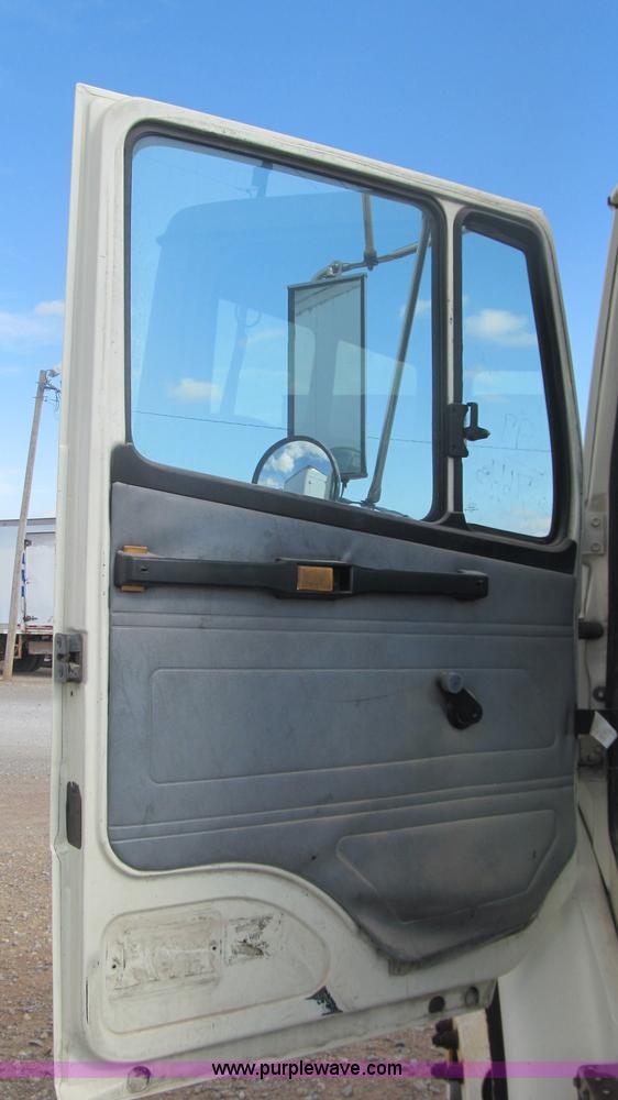 image for item F3054 1997 Freightliner FL70 semi truck