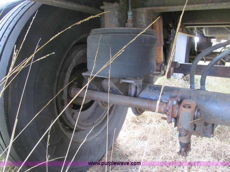 image for item F4615 1994 Great Dane refrigerated trailer