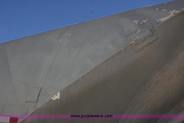 image for item G5529 1974 Fruehauf pneumatic dry bulk trailer