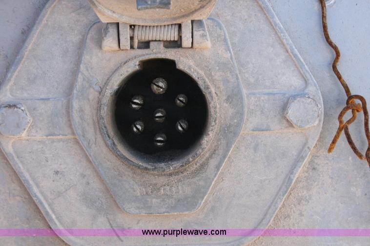 image for item G5529 1974 Fruehauf pneumatic dry bulk trailer