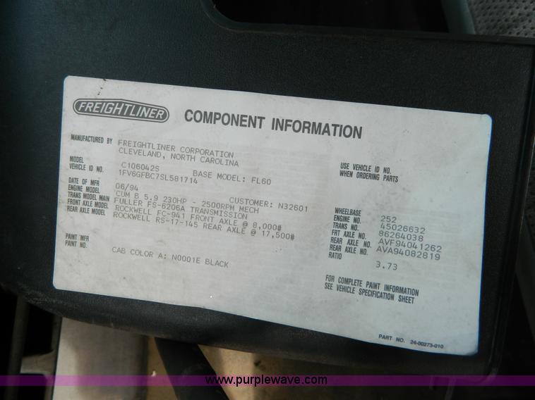 image for item G7503 1995 Freightliner FL60 semi truck