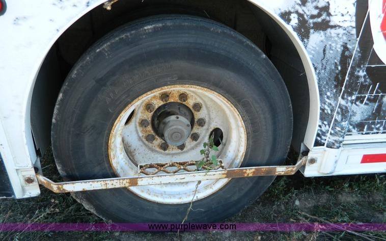 image for item G7547 1995 Hackney & Sons beverage trailer