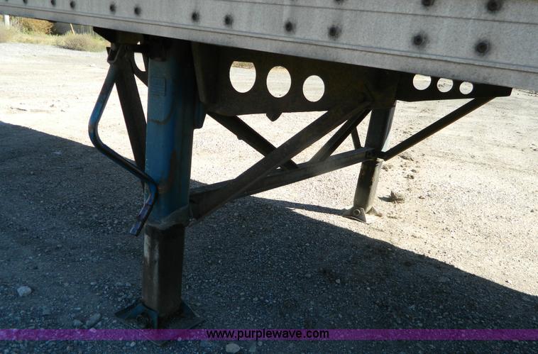 image for item G7548 1998 Wabash CP102CW dry van trailer