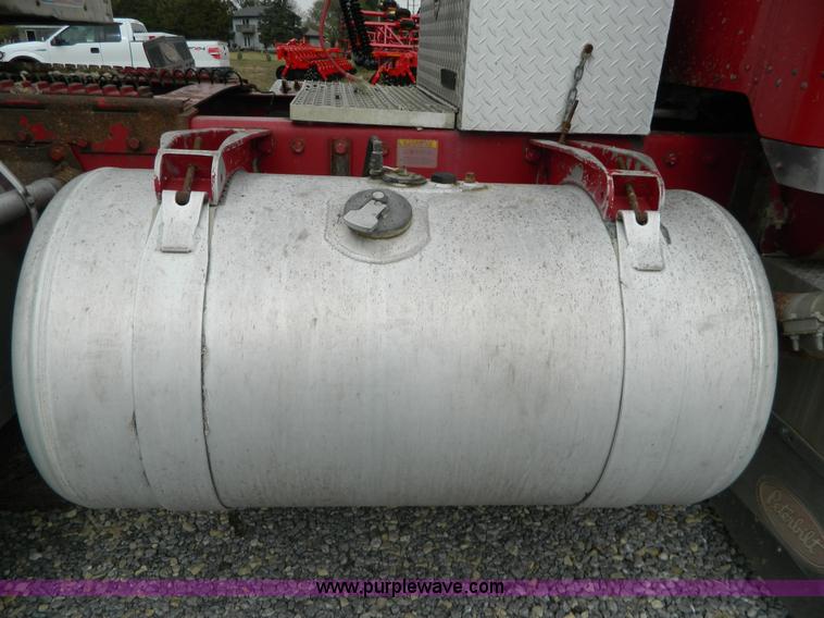 image for item G7557 1991 Peterbilt 379 Glider Kit semi truck