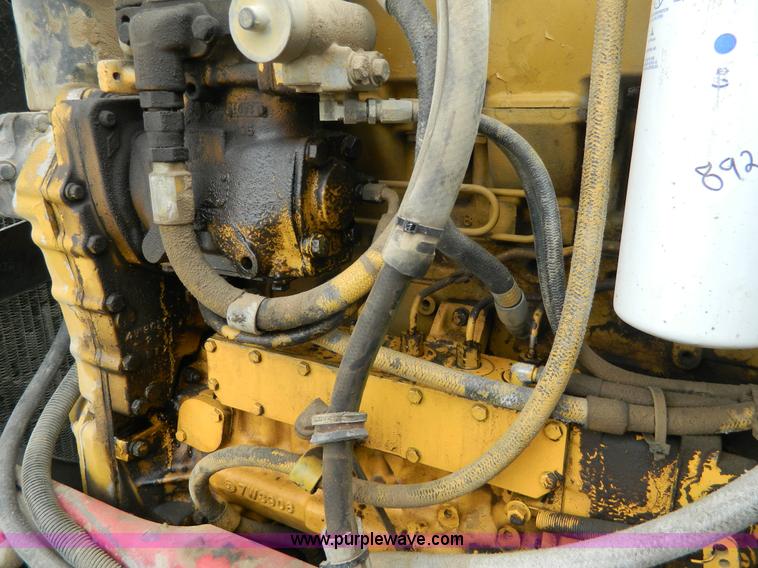 image for item G7557 1991 Peterbilt 379 Glider Kit semi truck