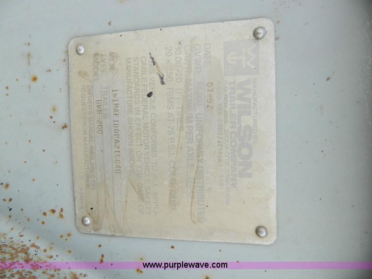 image for item G7558 1993 Wilson Pace Setter grain trailer