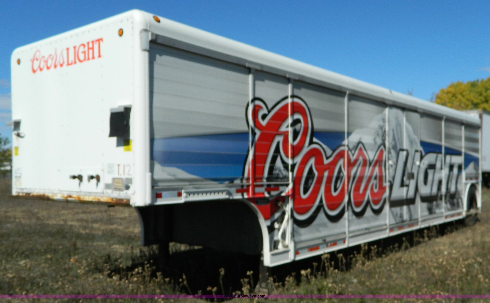 1995 Hackney & Sons beverage trailer in Salina, KS Item G7546 sold Purple Wave
