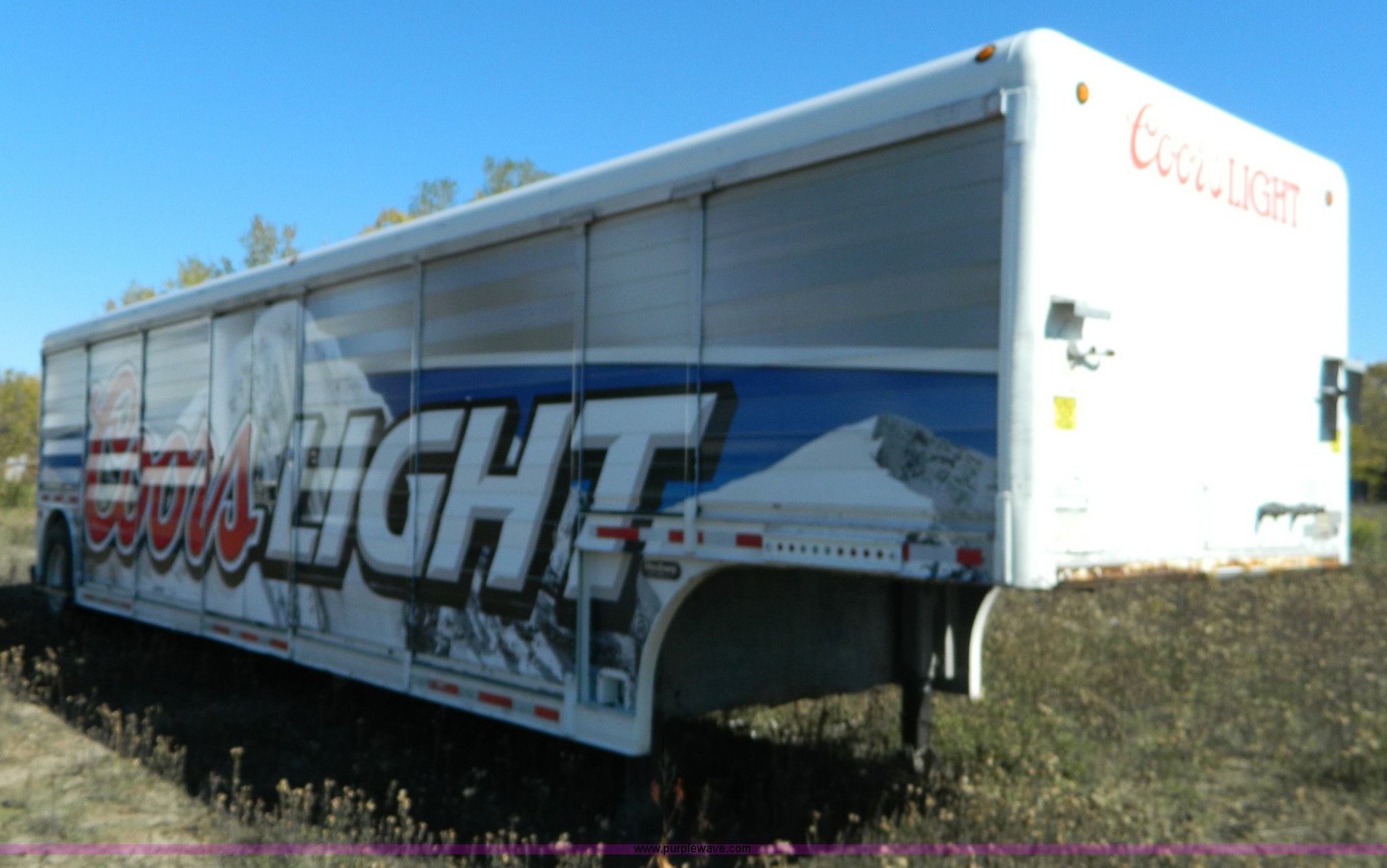 1995 Hackney & Sons beverage trailer in Salina, KS Item G7546 sold Purple Wave