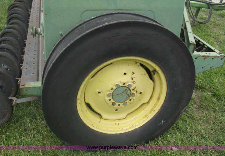 image for item A6403 John Deere 8350 grain drill