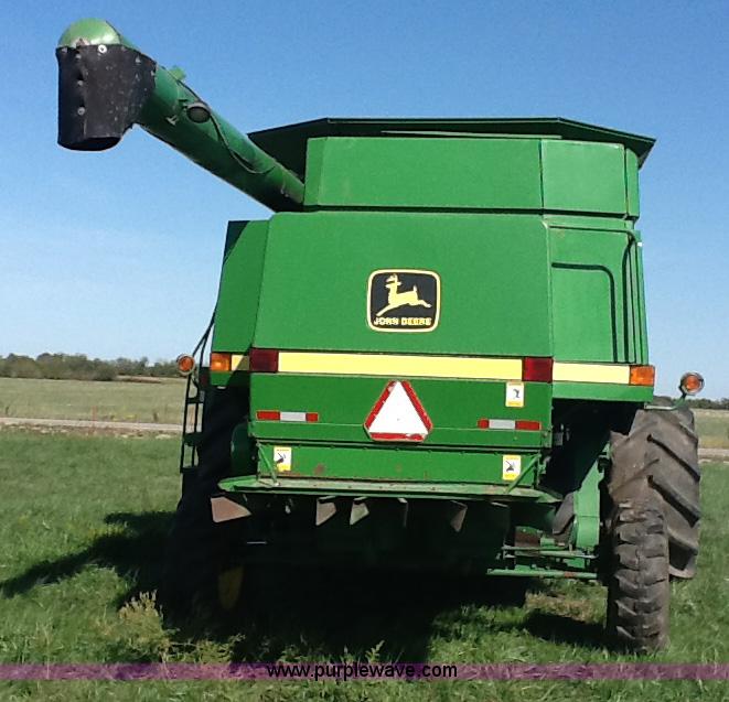 image for item B1499 1994 John Deere 9600 combine