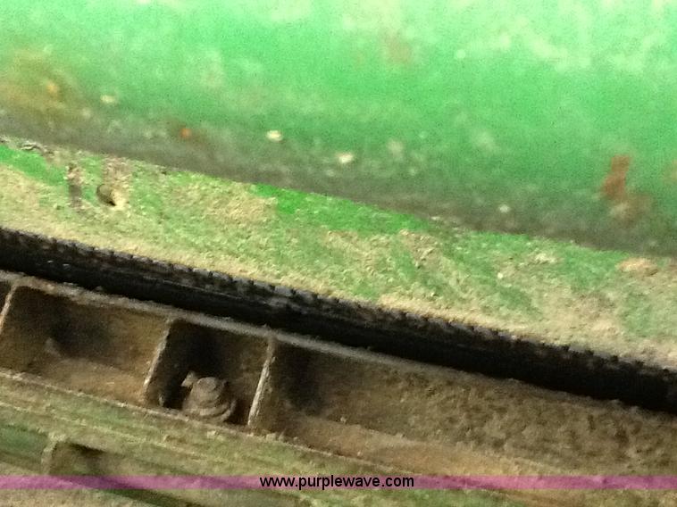 image for item B1499 1994 John Deere 9600 combine