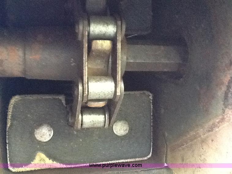 image for item B1499 1994 John Deere 9600 combine