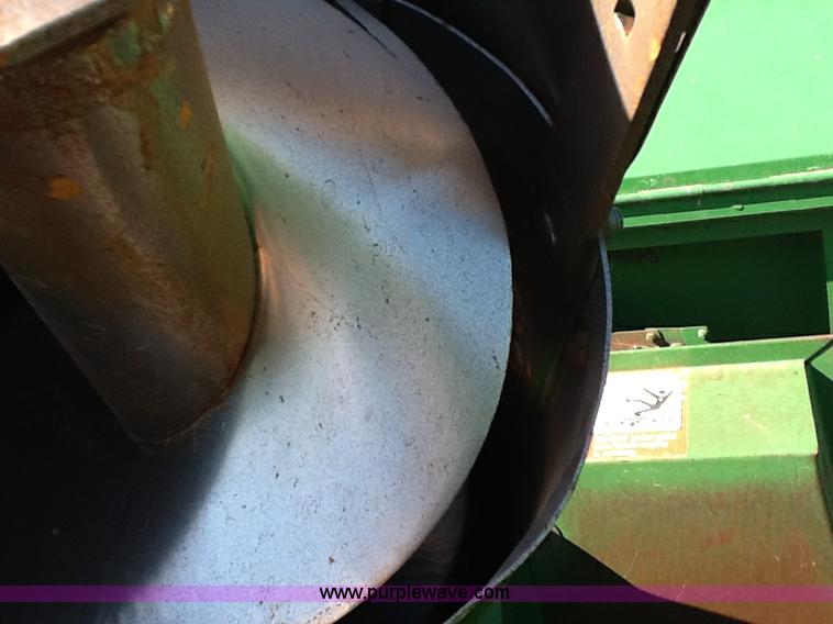 image for item B1499 1994 John Deere 9600 combine