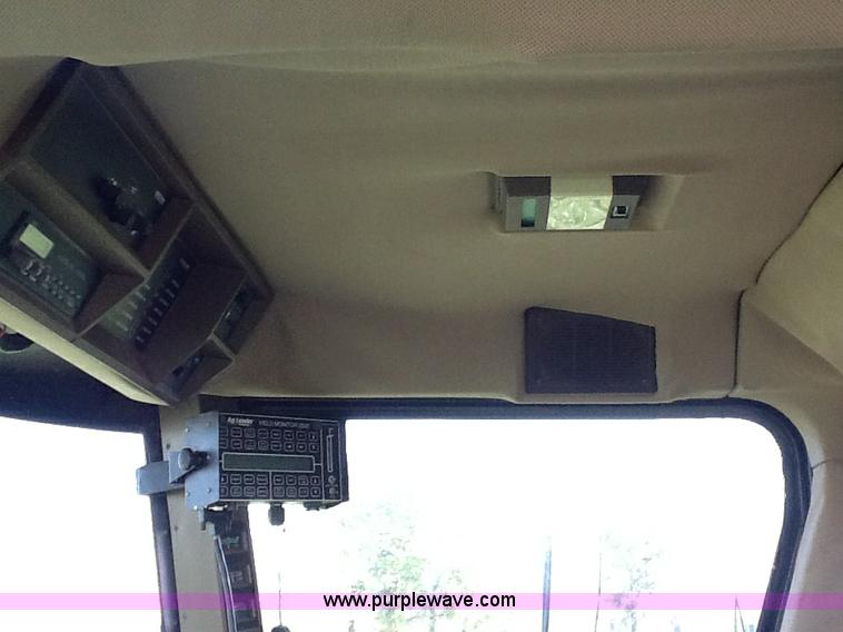 image for item B1499 1994 John Deere 9600 combine