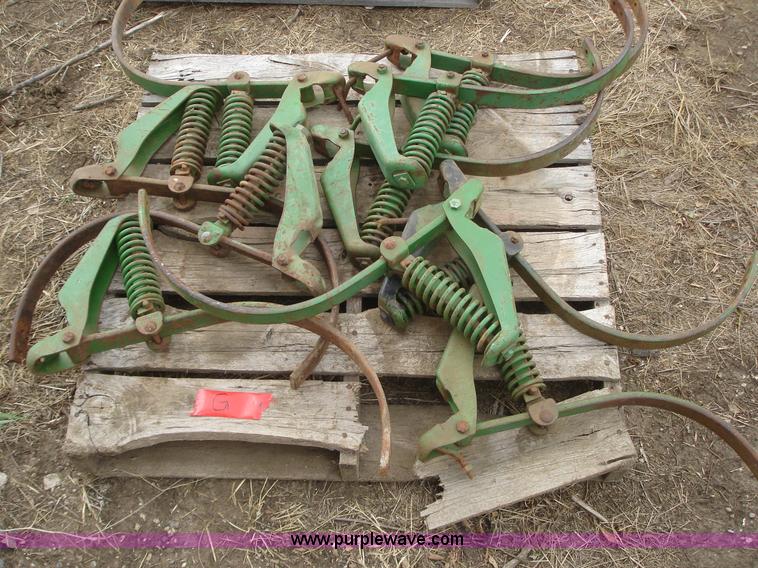 image for item B1500 (10) field cultivator shanks