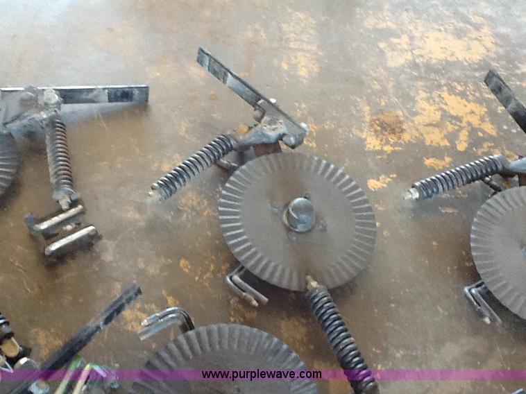 image for item B1502 (15) side dress fertilizer coulter assemblies