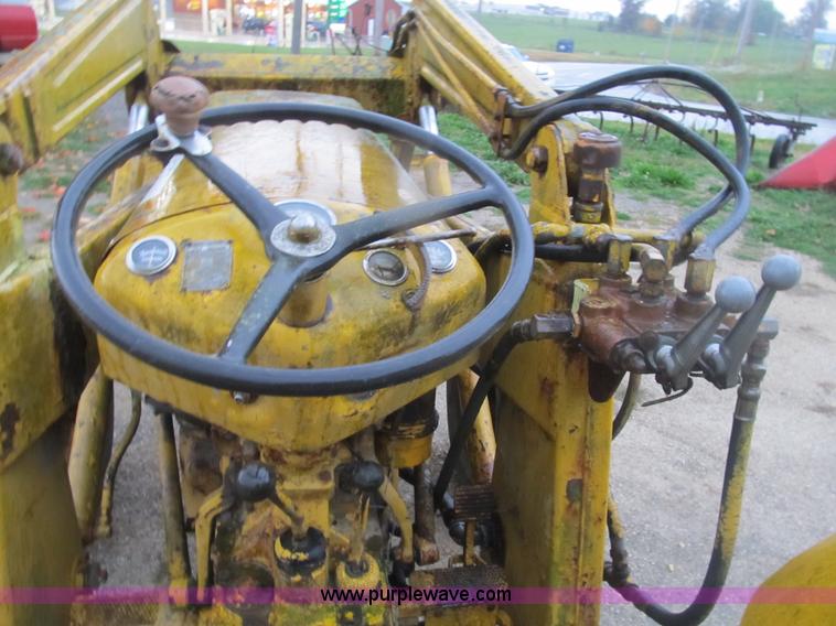 image for item B2928 1959 Massey-Ferguson 202 Industrial Work Bull tractor