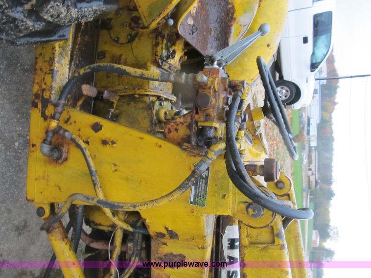 image for item B2928 1959 Massey-Ferguson 202 Industrial Work Bull tractor